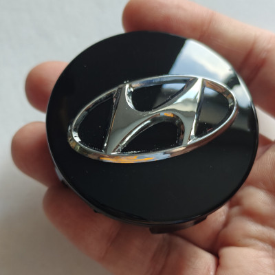 Ковпачки (заглушки) у диски Hyundai чорні 60,6\58,3мм